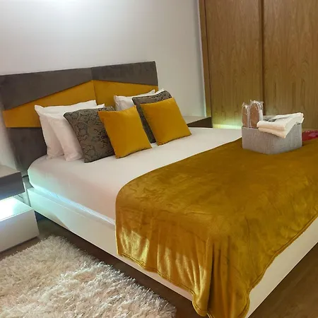 3 Montijo Lux & Design Apartment דירה